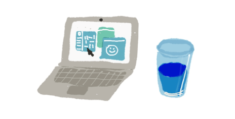 normal-laptop-and-water